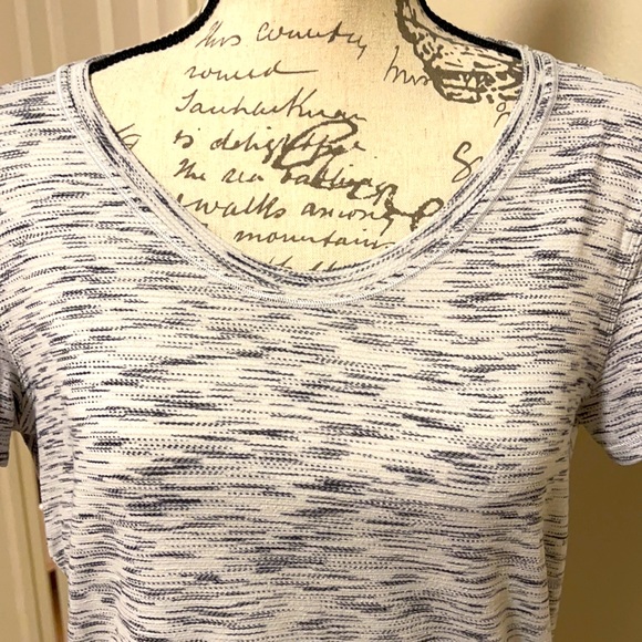Women’s Lululemon Shirt M - Picture 3 of 5
